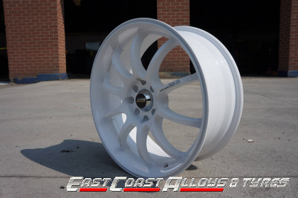 STR219 white alloy wheels